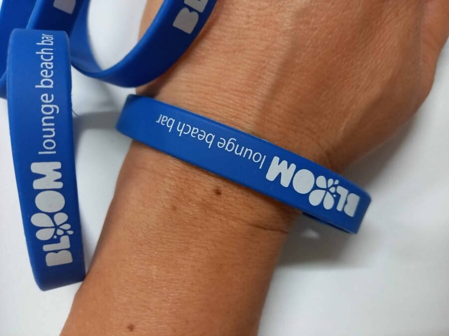Κωδ.8913. Βραχιολάκια Σιλικόνης με Εκτύπωση. 100τμχ.120€. 200τμχ.200€. 300τμχ.270€ 400τμχ.350€. 500τμχ.420€.