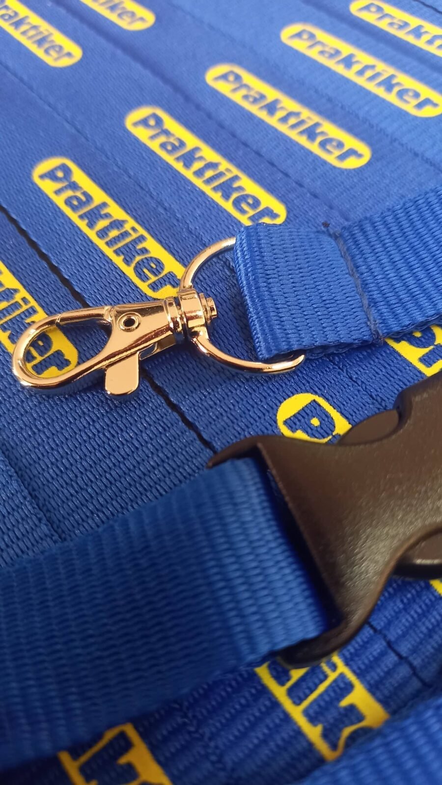 Lanyard 2,5CM with safety breakaway κωδ. 9661-033 με Εκτύπωση.